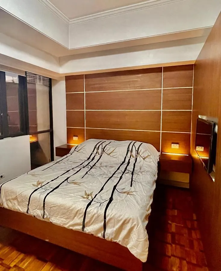Glam Studio Greenbelt 25Mbps Wifi & Netflix Manila Apartment